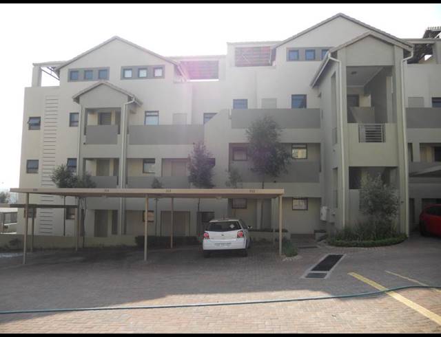 1 BEDROOM APARTMENT FOR SALE IN BRYANSTON